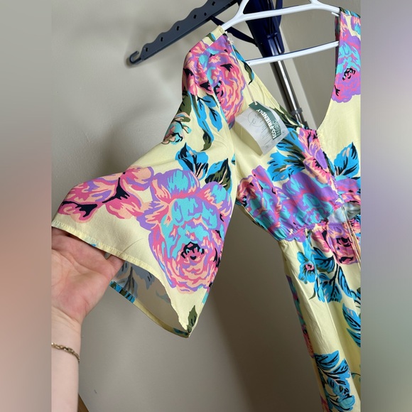 MAAJI FLORAL SUMMER-BEACH DRESS - Picture 4 of 8